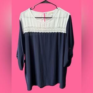 Faith and Joy Los Angeles women’s size 3X blouse navy blue ivory lace trim